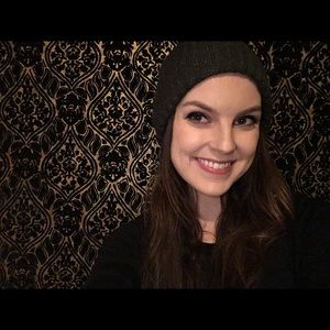 Meet your Posher, Andrea